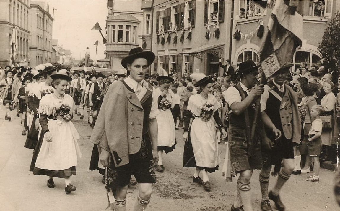 Teilnehmer aus Bruckmühl beim Trachtenfest in Schwenningen